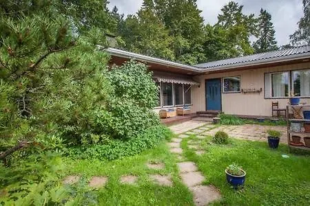 To Rent In Familyhouse - Boback Backfaran - Kirkkonummi Séjour chez l'habitant Luoma